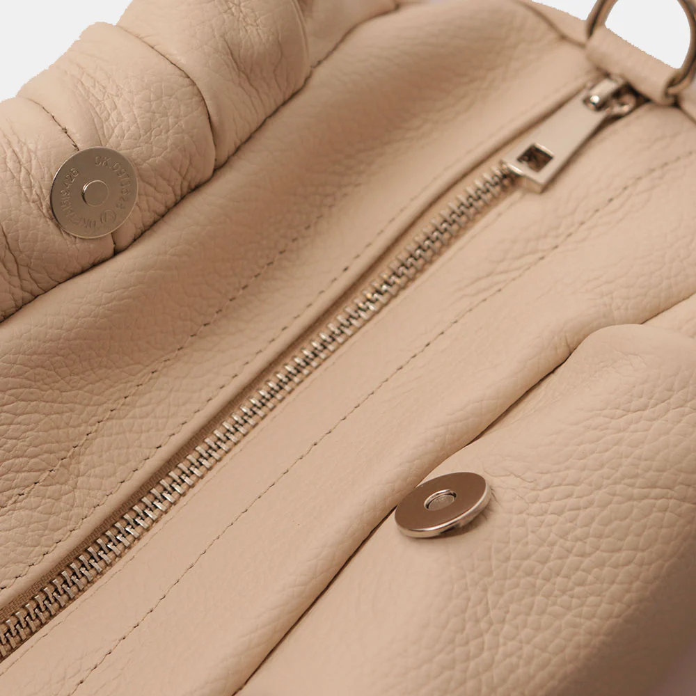 Borsa a Mano con Tracolla VIAVERDI in Pelle Beige Made in Italy linea Certaldo - Image 8