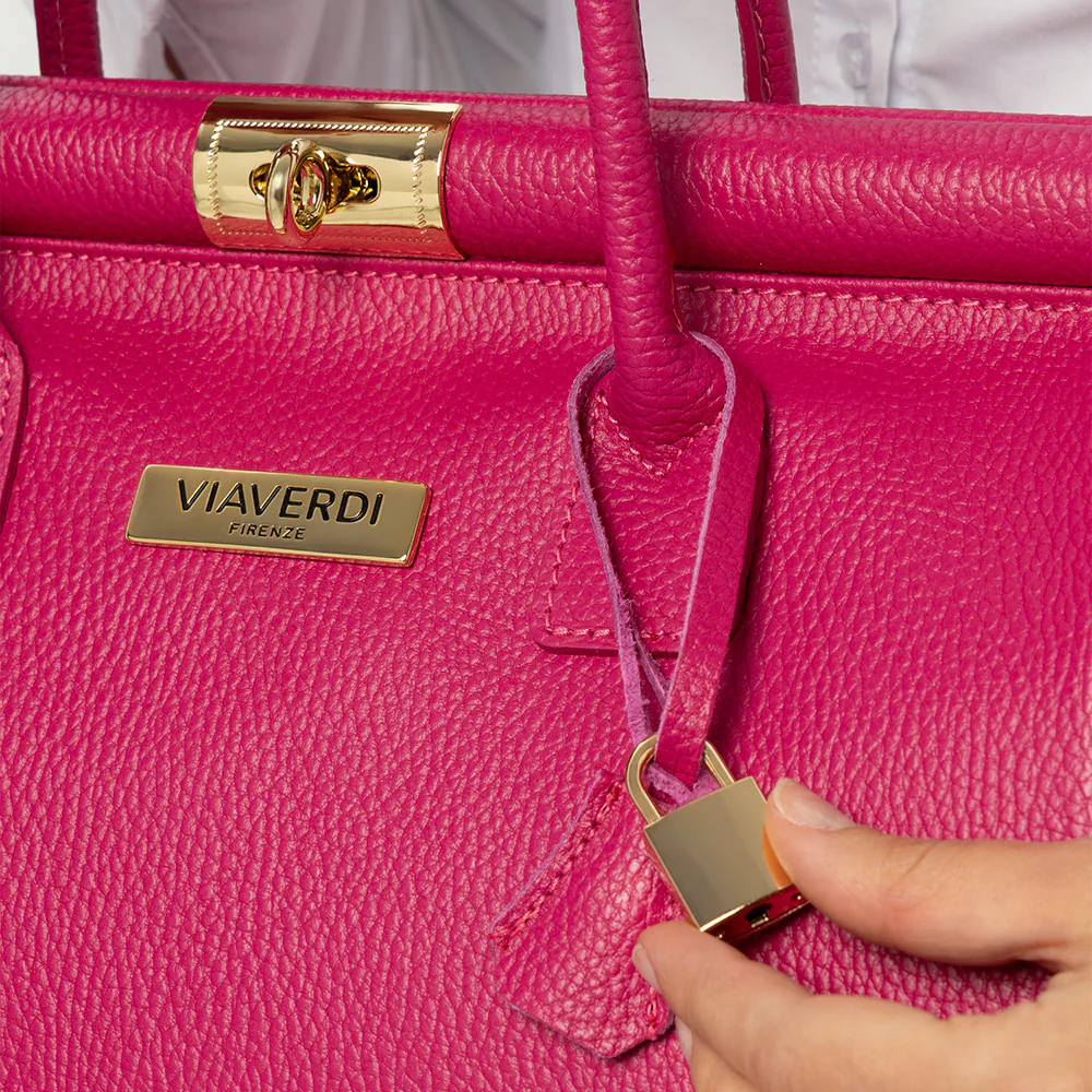 Borsa a Mano con Tracolla VIAVERDI in Pelle Fucsia Made in Italy Linea Barga - Image 8