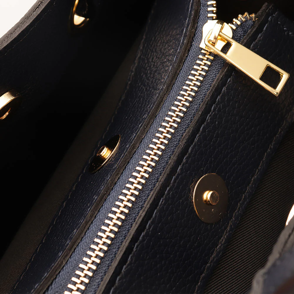 Borsa a Mano VIAVERDI in Pelle Blu Made in Italy - Image 8