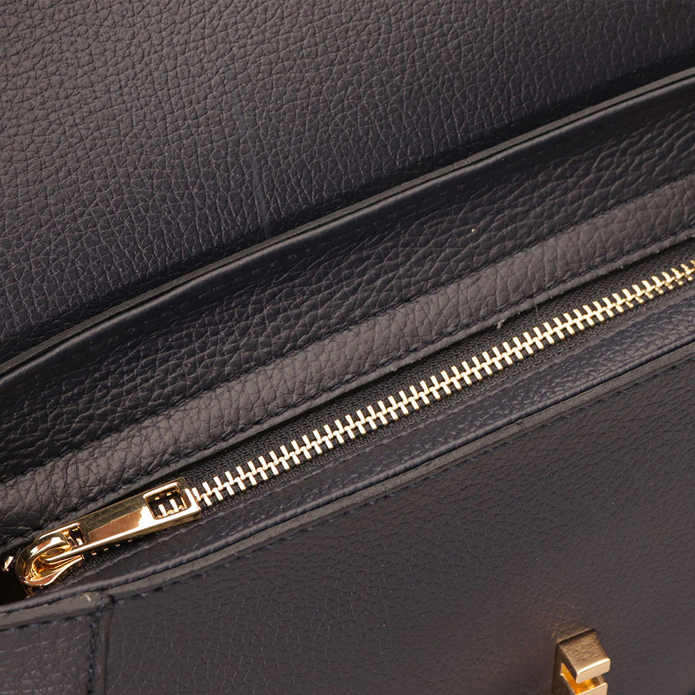 Borsa a Spalla con Tracolla VIAVERDI in Pelle Blu Made in Italy linea Montalcino - Image 8