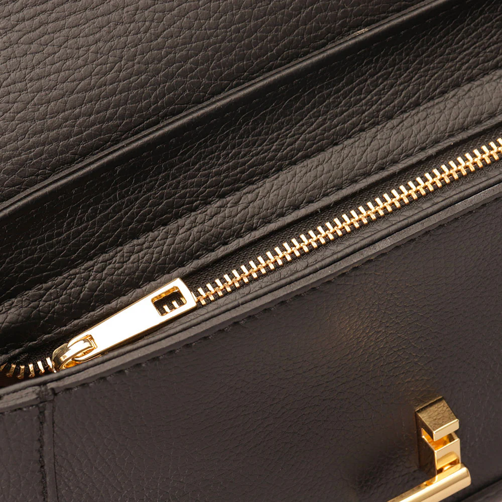 Borsa a Spalla con Tracolla VIAVERDI in Pelle Nera Made in Italy linea Montalcino - Image 7