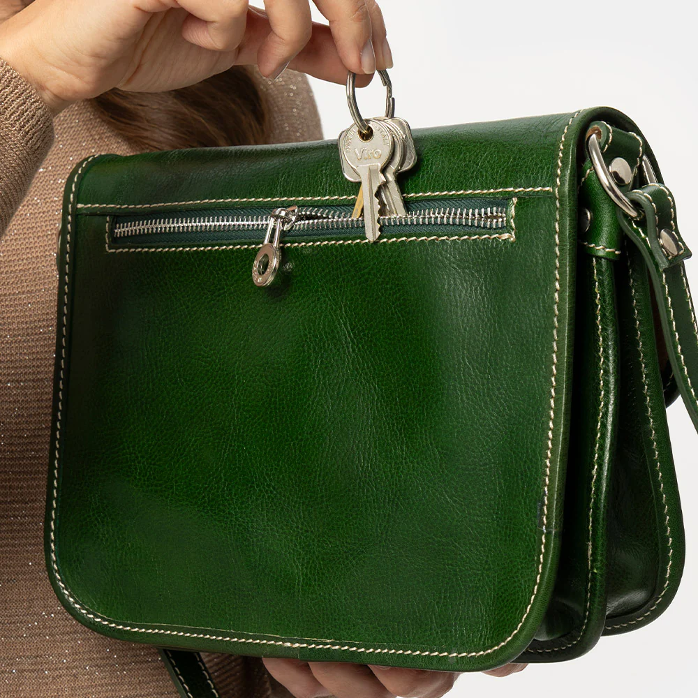 Borsa a tracolla VIAVERDI in Pelle Verde Made in Italy linea Firenze - Image 8