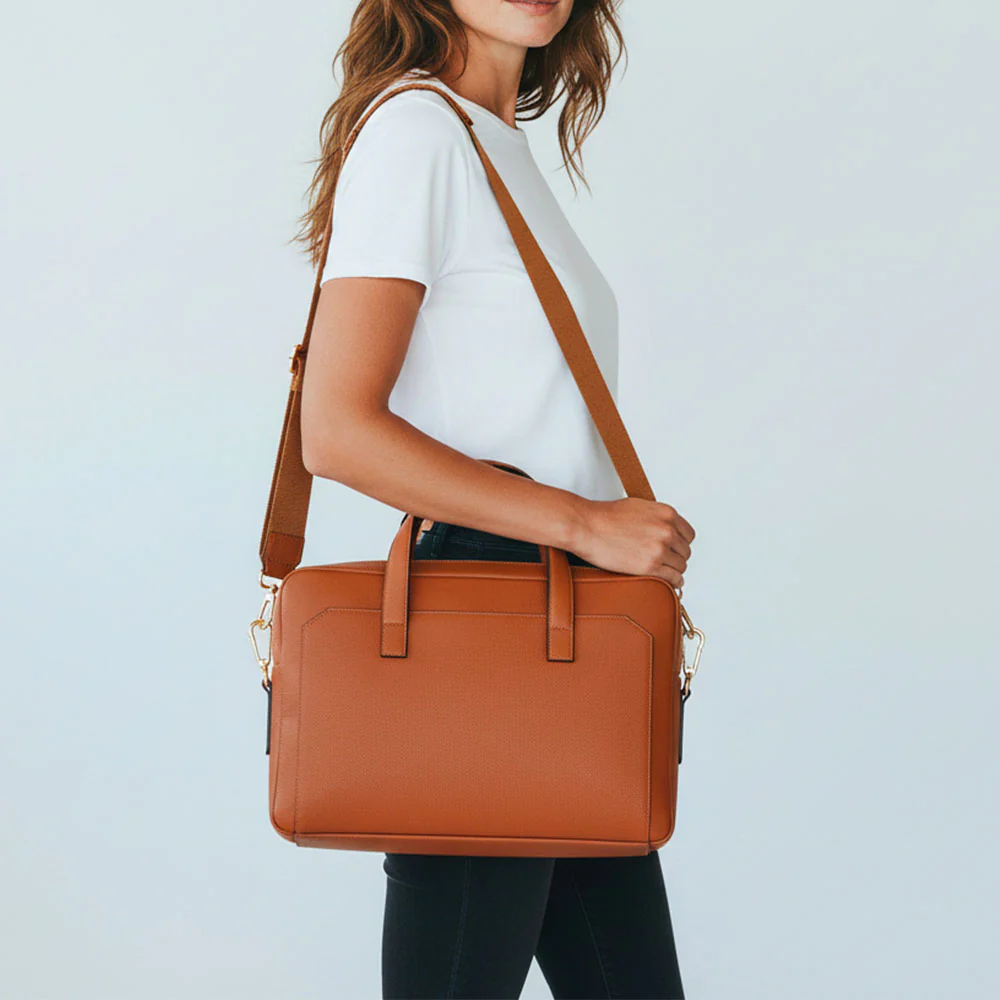 Borsa Business in Pelle Color Cuoio VIAVERDI Made in Italy - Porta Pc 15.6 - Image 3