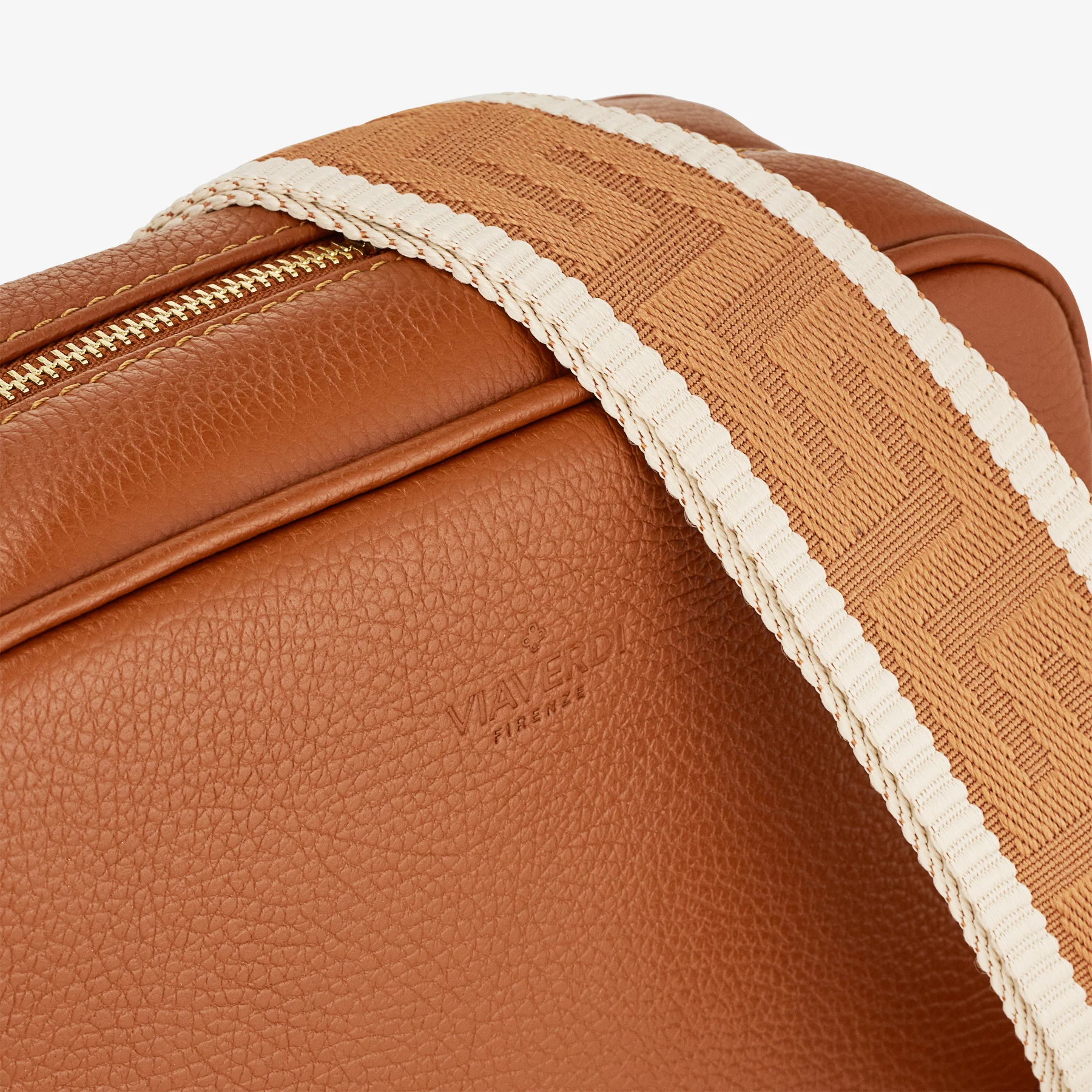 Borsa Camera Bag Media in Pelle Marrone con Tracolla VIAVERDI Made in Italy - Image 4