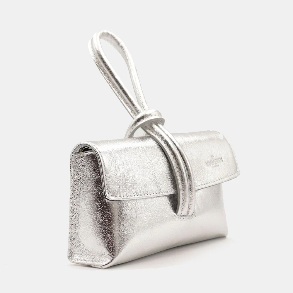 Borsa Clutch a Mano con Tracolla VIAVERDI in Pelle Argento Made in Italy linea Castiglione - Image 5