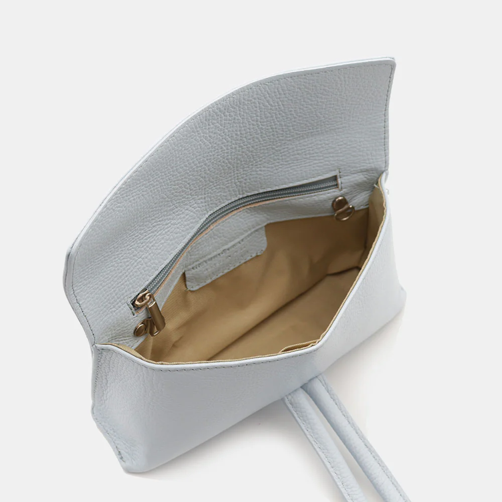 Borsa Clutch a Mano con Tracolla VIAVERDI in Pelle Celeste Made in Italy linea Castiglione - Image 10