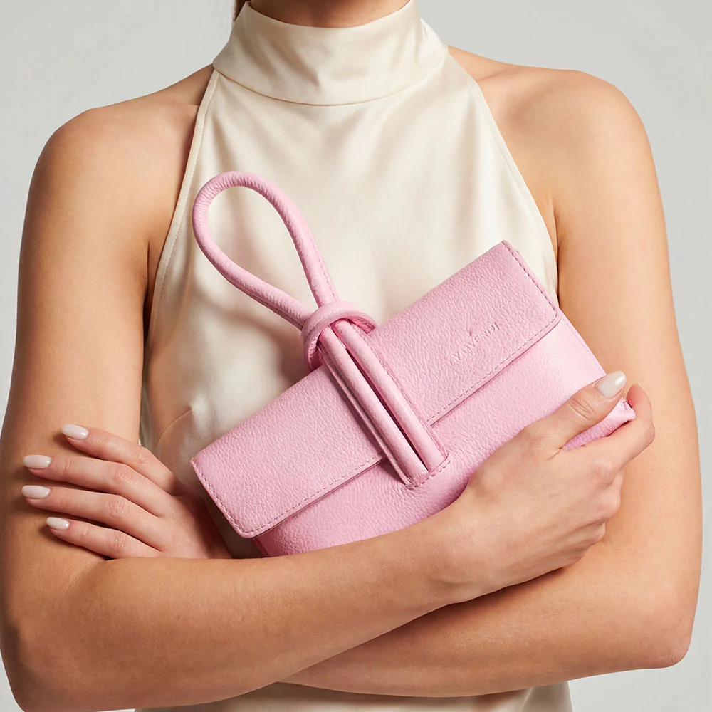 Borsa Clutch a Mano con Tracolla VIAVERDI in Pelle Rosa Made in Italy linea Castiglione - Image 4