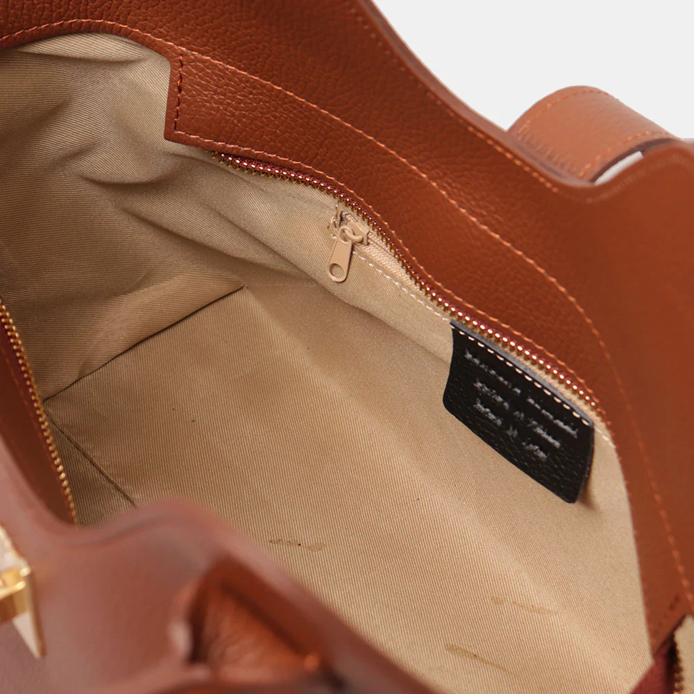 Borsa Donna a Mano con Tracolla VIAVERDI in Pelle Marrone Made in Italy linea Artimino - Image 7
