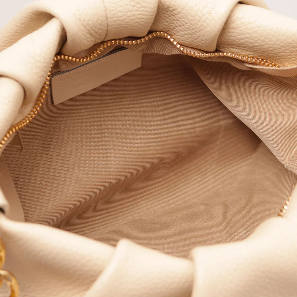 Borsa Hobo a Spalla con Catena VIAVERDI in Pelle Beige Made in Italy linea Monteriggioni - Image 7