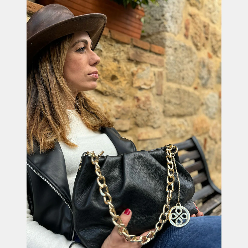 Borsa Hobo a Spalla con Catena VIAVERDI in Pelle Testa di Moro Made in Italy linea Monteriggioni - Image 10
