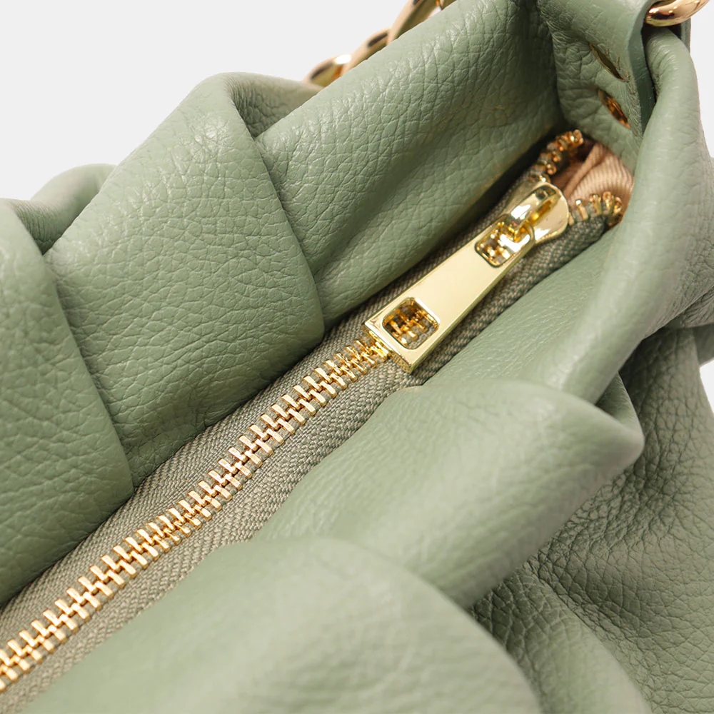 Borsa Hobo a Spalla con Catena VIAVERDI in Pelle Verde Menta Made in Italy linea Monteriggioni - Image 6