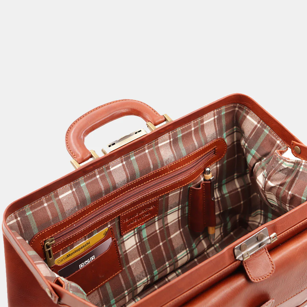 Borsa Medico Classica in Pelle color Cuoio VIAVERDI Made in Italy linea Firenze - Image 9