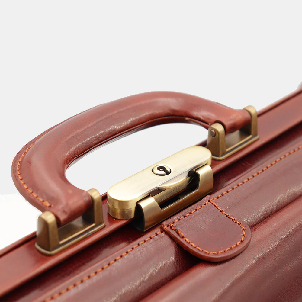 Borsa Medico Classica in Pelle Marrone VIAVERDI Made in Italy linea Firenze - Image 8