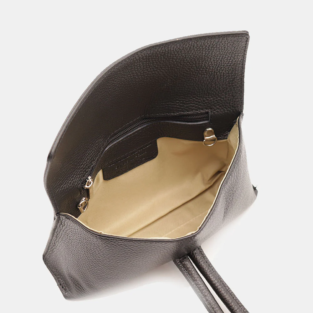 Borsa Clutch a Mano con Tracolla VIAVERDI in Pelle Nera Made in Italy linea Castiglione - Image 6