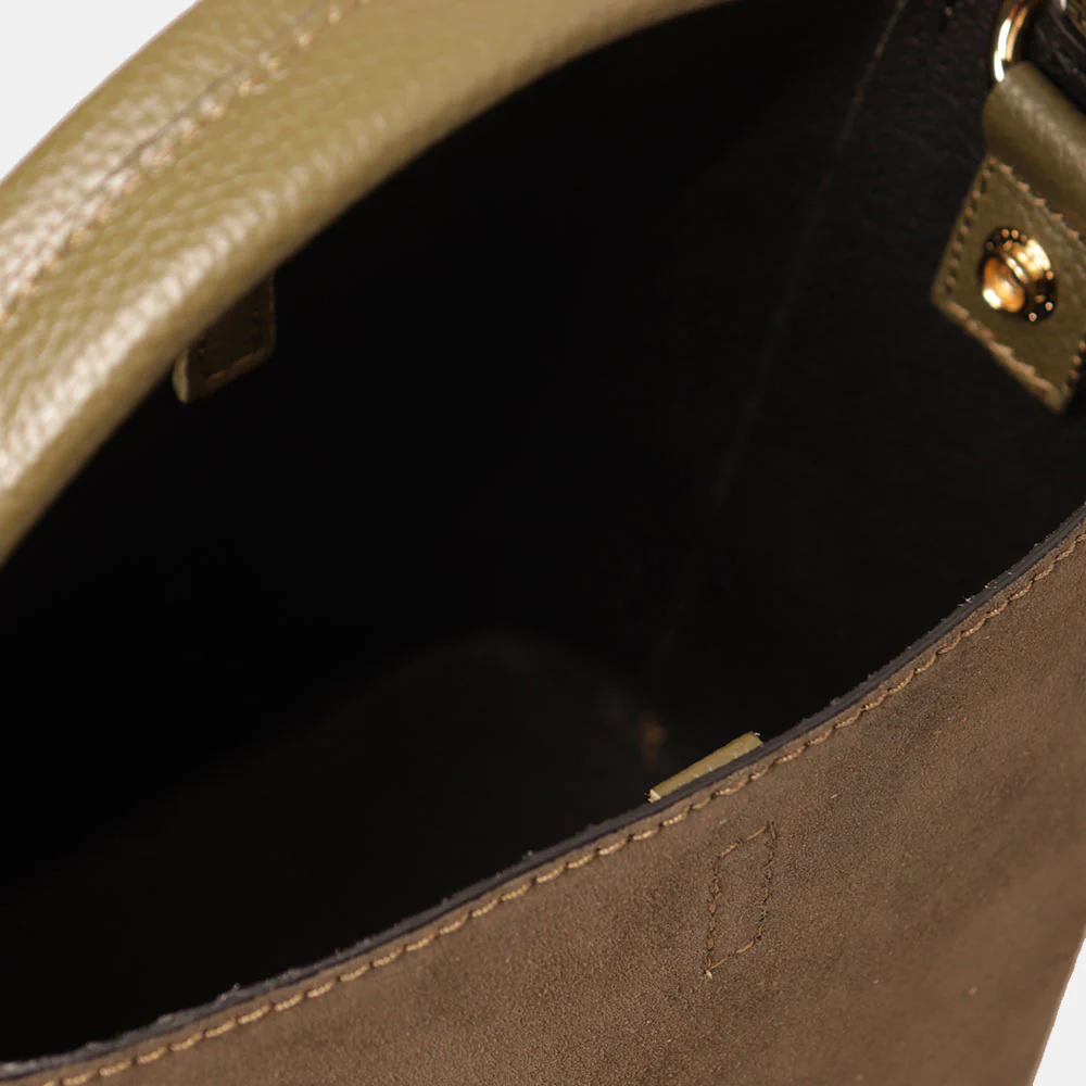 Borsa Secchiello con Pochette VIAVERDI in Camoscio e Pelle Verde Made in Italy linea Pienza - Image 7