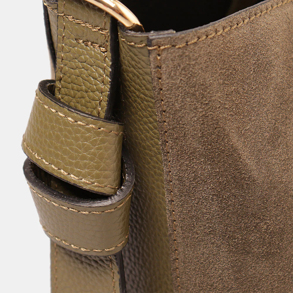 Borsa Secchiello con Pochette VIAVERDI in Camoscio e Pelle Verde Made in Italy linea Pienza - Image 9