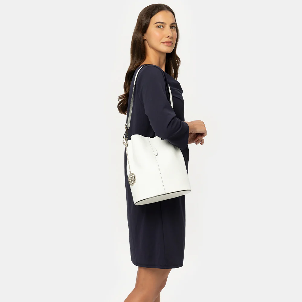Borsa Secchiello con Tracolla VIAVERDI in Pelle Bianca Made in Italy linea Capalbio - Image 3